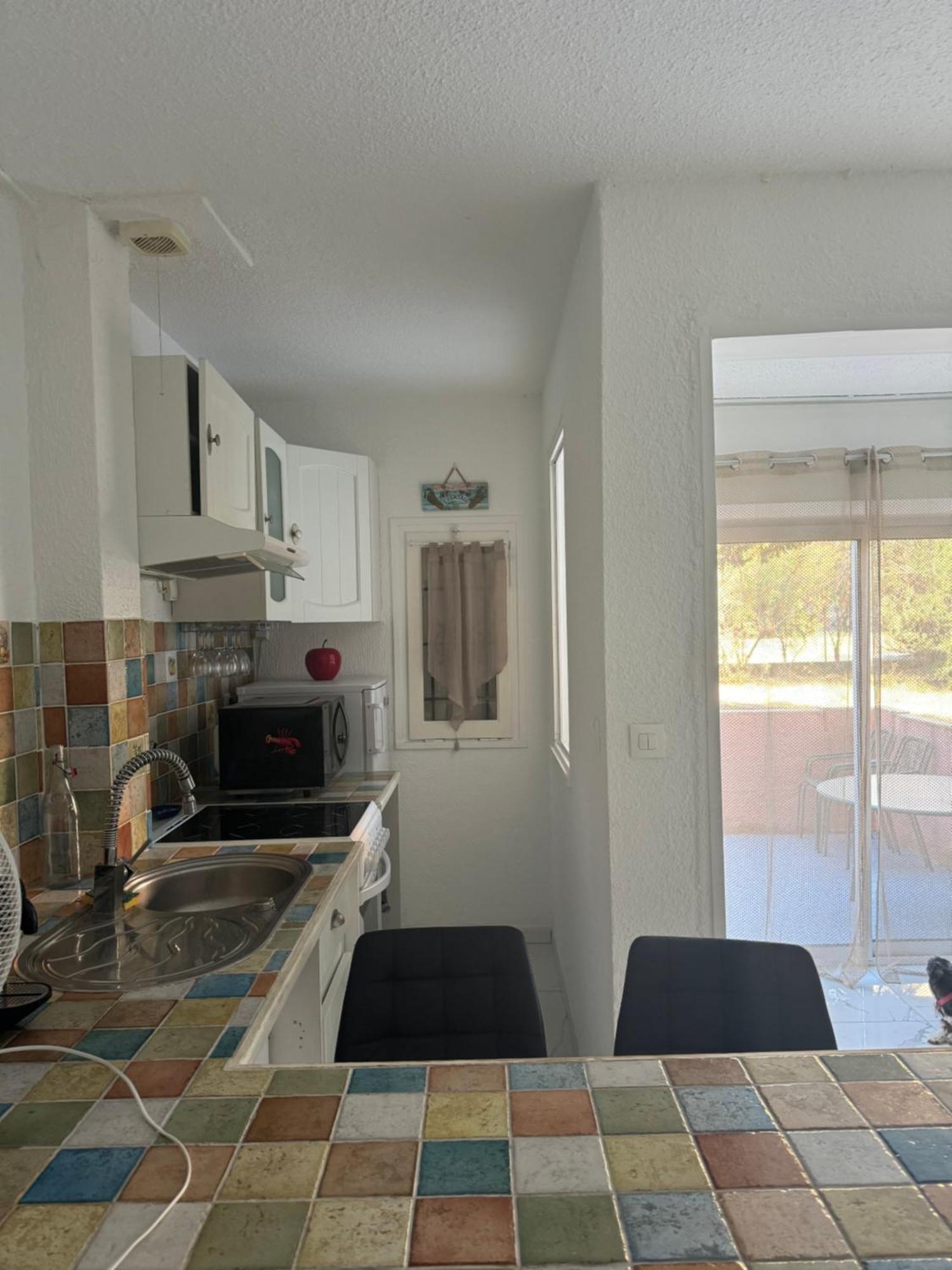 Grand Studio Cabine Proche Plage Et Port Gruissan Exterior photo